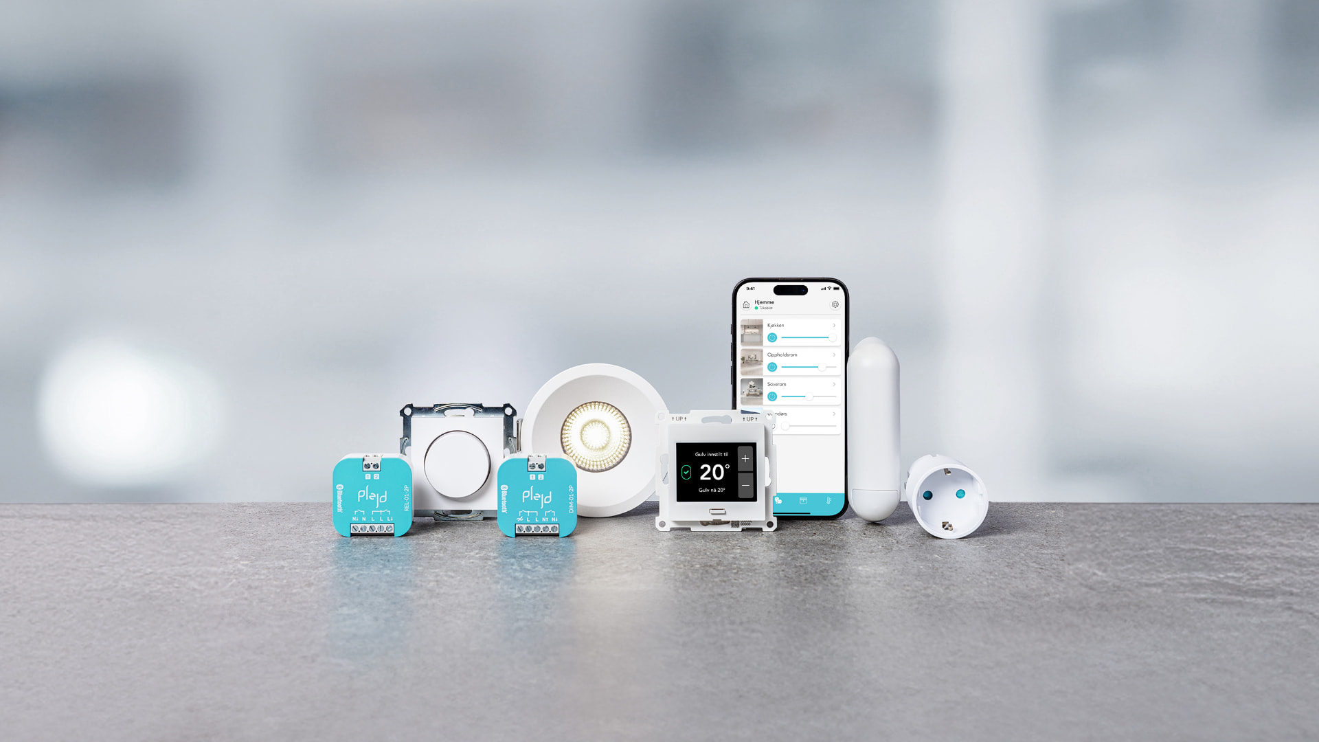 Plejd smarthusprodukter med lysstyring, termostat og mobilapp